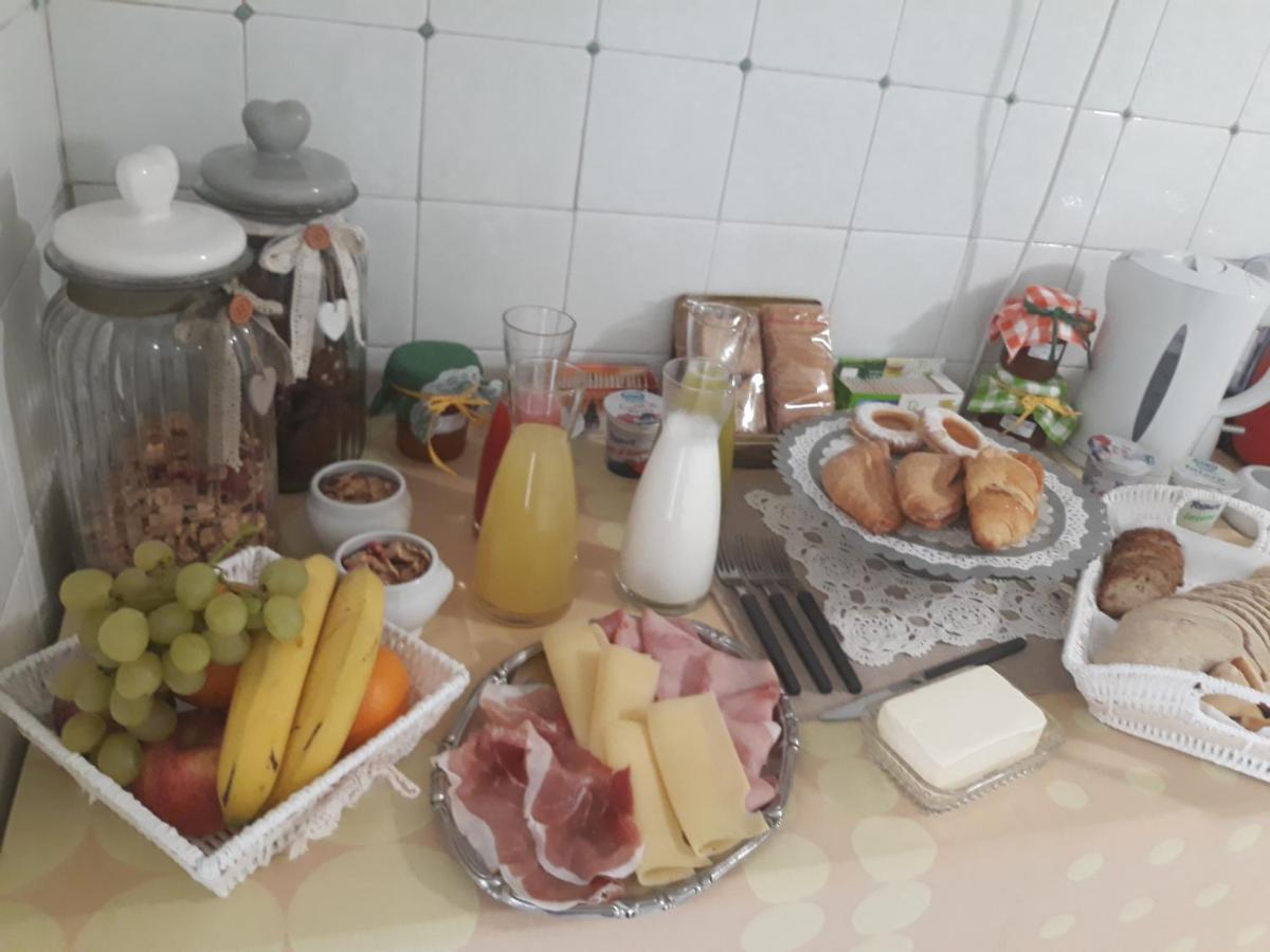 B&B Peverello Кастельнуово-ди-Магра Экстерьер фото